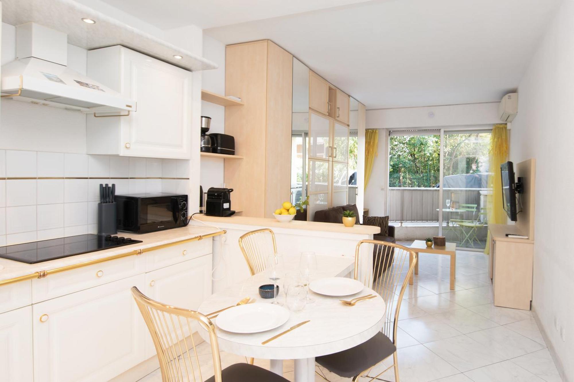 Cosy Studio - Residence Front De Mer - Menton Luaran gambar