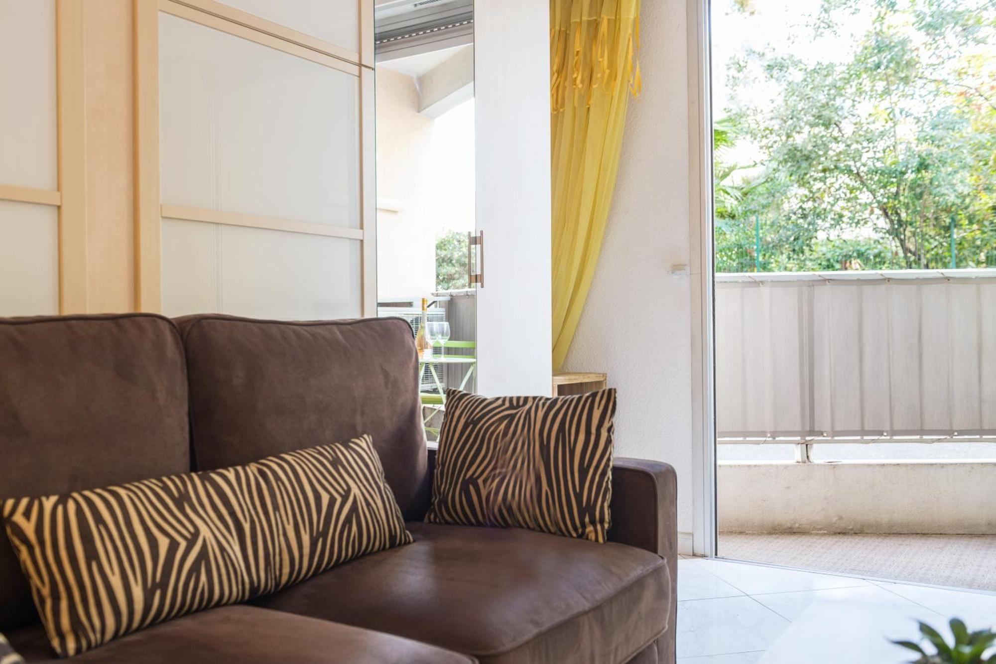Cosy Studio - Residence Front De Mer - Menton Luaran gambar