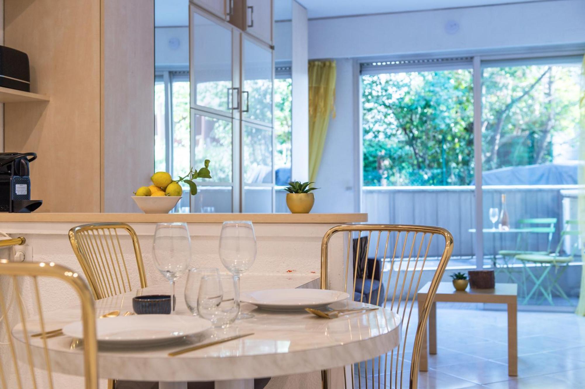 Cosy Studio - Residence Front De Mer - Menton Luaran gambar